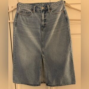 Old Navy NWOT Denim Midi Skirt Size 10